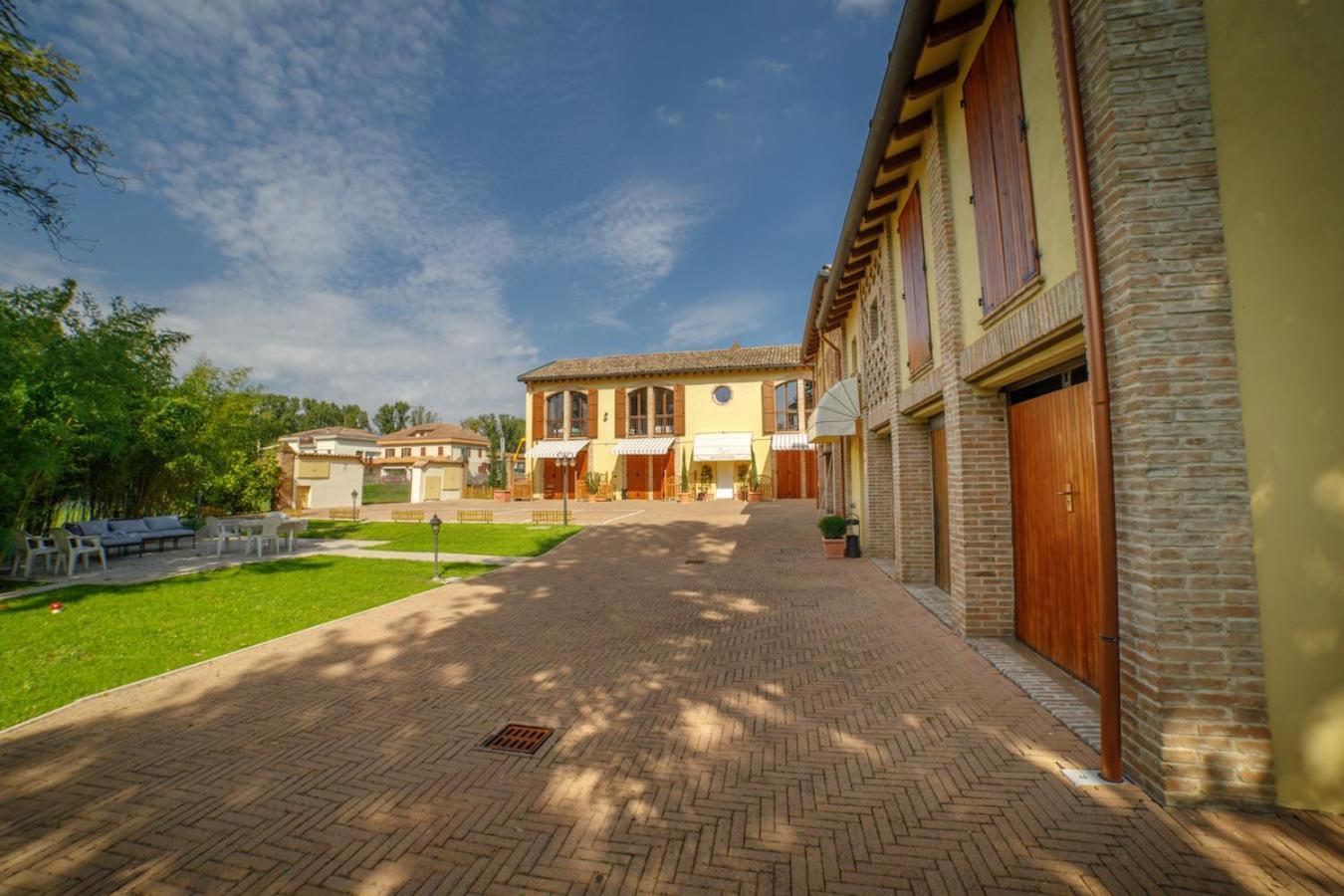 La Corte Del Mulino Fontanellato Buitenkant foto