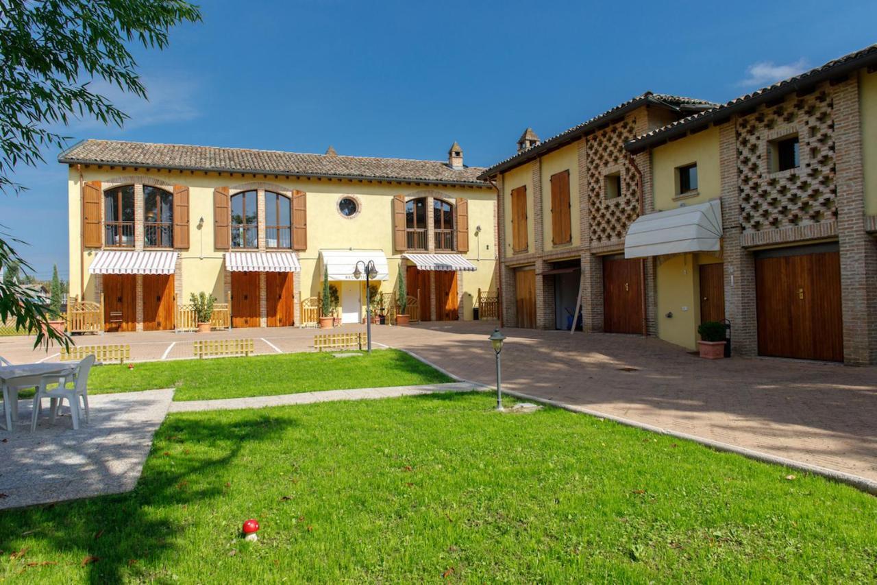 La Corte Del Mulino Fontanellato Buitenkant foto
